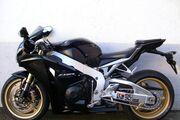 Picture 2 - 2010 Honda CBR1000RR A-A ABS motorbike