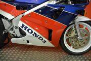 Picture 3 - Honda VFR 750 RC30 R-J 1989 motorbike