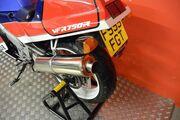 Picture 6 - Honda VFR 750 RC30 R-J 1989 motorbike
