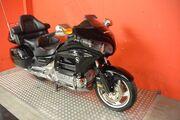 Picture 3 - Honda GL1800 Goldwing 2012 with 18722 miles, Vance & Hines Pipes motorbike