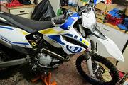 Picture 5 - Husaberg FE500 2013 Low Hours Great Condition, Husqvarna Plastics, Rekulse Clutch motorbike