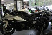 Picture 4 - 2014 Kawasaki ZX10 Low rate finance and PCP deals available motorbike
