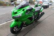 Picture 3 - 2014 Kawasaki ZZR1400 ABS, FEF, Metallic Green, 1145 Miles motorbike