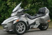 Picture 6 - Can-Am Spyder RTS Semi Auto Massive Spec 3600 Miles Cheapest in UK motorbike