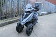 Picture 2 - Piaggio MP3 300 Yourban Sport LT motorbike