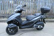 Picture 3 - Piaggio MP3 300 Yourban Sport LT motorbike