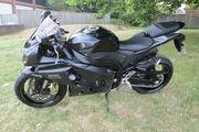 Picture 8 - Suzuki GSXR 1000 L3 Super Sports Motorcycle motorbike