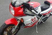 Picture 9 - Yamaha RZV500 RD500 motorbike