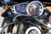 Picture 8 - Triumph Daytona 675 R 2011 motorbike