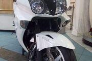 Picture 6 - Honda VFR800 in White motorbike