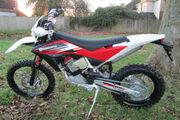 Picture 8 - Husqvarna TE 449 motorbike