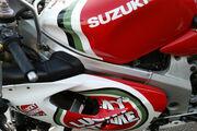Picture 11 - Suzuki RGV250 SP VJ23A motorbike