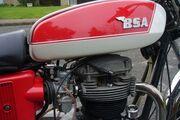 Picture 6 - BSA 650 Lightning 1973 OIF model, Mikuni carbs, Borrani alloy rims motorbike