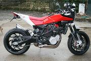Picture 2 - Husqvarna Nuda 900 R in Red motorbike