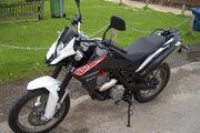 Picture 3 - Husqvarna TR650 Strada ABS - Black/White motorbike