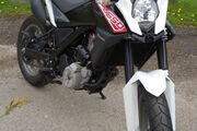 Picture 5 - Husqvarna TR650 Strada ABS - Black/White motorbike