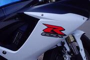Picture 6 - Suzuki GSXR 750 L1, 2013, Only 1700 Miles motorbike
