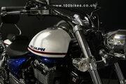 Picture 7 - Triumph Thunderbird 1600 Captain America Edition motorbike