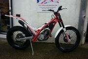 Picture 7 - Gas Gas TXT PRO Racing 250 30th Anniversary red and white brand new motorbike