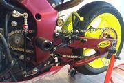 Picture 6 - Yamaha R1 cross plain crank Big Bang race track road bike motorbike