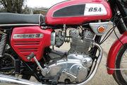 Picture 6 - BSA A75R Rocket 3 1969 A75 T150 Trident motorbike