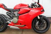 Picture 4 - Ducati 1199 Panigale ABS 2013 model with just 1777 miles motorbike