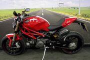 Picture 4 - Ducati Monster 1100 Evo 2013, seat cowl, R&G bobbins, 2 keys motorbike