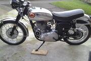 Picture 6 - BSA Goldstar DBD 34 motorbike