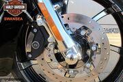Picture 10 - Harley-Davidson CVO Screaming Eagle Street Glide motorbike