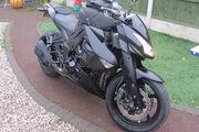 Picture 3 - Kawasaki Z1000 Naked, 2013, 2500 miles, bagster, warranty motorbike