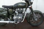 Picture 3 - Royal Enfield Classic 500 in Battle Green motorbike