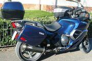 Picture 3 - Moto Triumph Trophy SE motorbike
