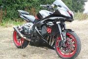 Picture 2 - Yamaha FZ1 custom FZ1RR motorbike