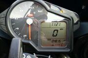 Picture 5 - Aprilia RSV R Factory 1000 motorbike