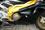 Picture 10 - Aprilia RSV R Factory 1000 motorbike