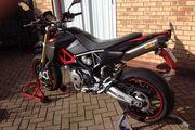 Picture 2 - Dorsoduro 750 Aprilia Factory motorbike