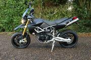 Picture 5 - Aprilia Dorsoduro 750 Only 600 Miles With PipeWerx Carbon Cans motorbike