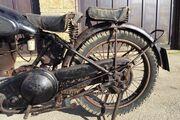 Picture 4 - 1946 AJS 16M 348cc motorbike
