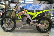 Picture 5 - 2014 Honda CRF450R Black Edition with Lucas Oil Graphics motorbike