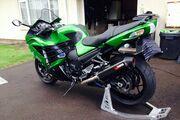 Picture 3 - Kawasaki ZZR1400 FCF motorbike