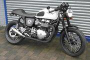 Picture 4 - 2015 Triumph Thruxton A2 motorbike
