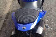 Picture 8 - Yamaha YZF R1 2011 motorbike
