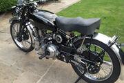 Picture 2 - Vincent Comet series C 1950 motorbike