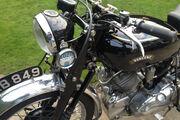 Picture 5 - Vincent Comet series C 1950 motorbike