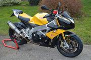 Picture 4 - Aprilia Tuono V4 APRC - Shrewsbury motorbike