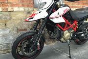 Picture 9 - Ducati Hypermotard 1100 EVO SP Carbon Edition 1100cc 2010 motorbike