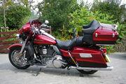 Picture 2 - Harley-Davidson FLHTCUSE4 CVO Screaming Eagle Electra Glide Ultra Classic motorbike