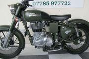 Picture 9 - Royal Enfield Classic 500 Battle Green motorbike