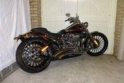 Picture 3 - Harley-Davidson CVO Breakout 2014 motorbike