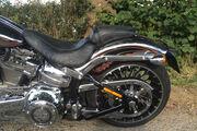 Picture 9 - Harley-Davidson CVO Breakout 2014 motorbike